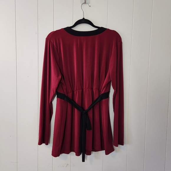 Motherhood Maternity Burgundy Wrap Front Long Sleeve Stretchy Knit Top size XL - Picture 2 of 3